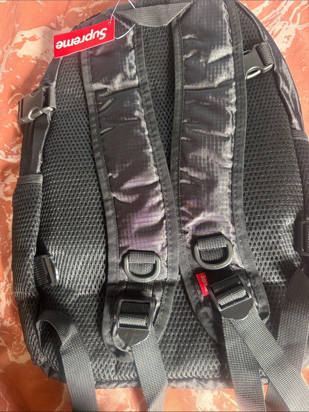 Supreme - Picture 3 of 4